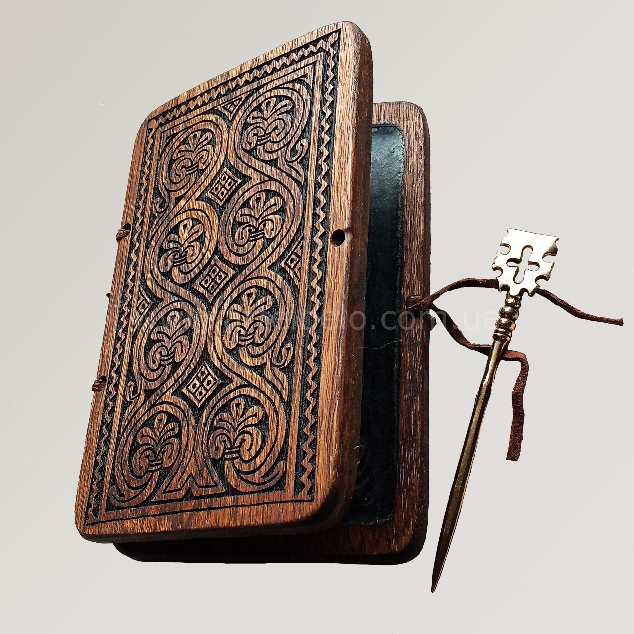 Цера-диптих з гравіюванням