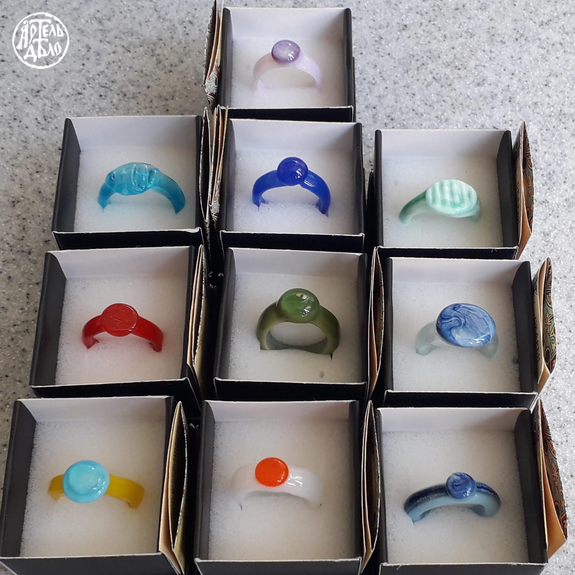 Каблучка. Репліка. Скло ручної роботи. - Зображення 2