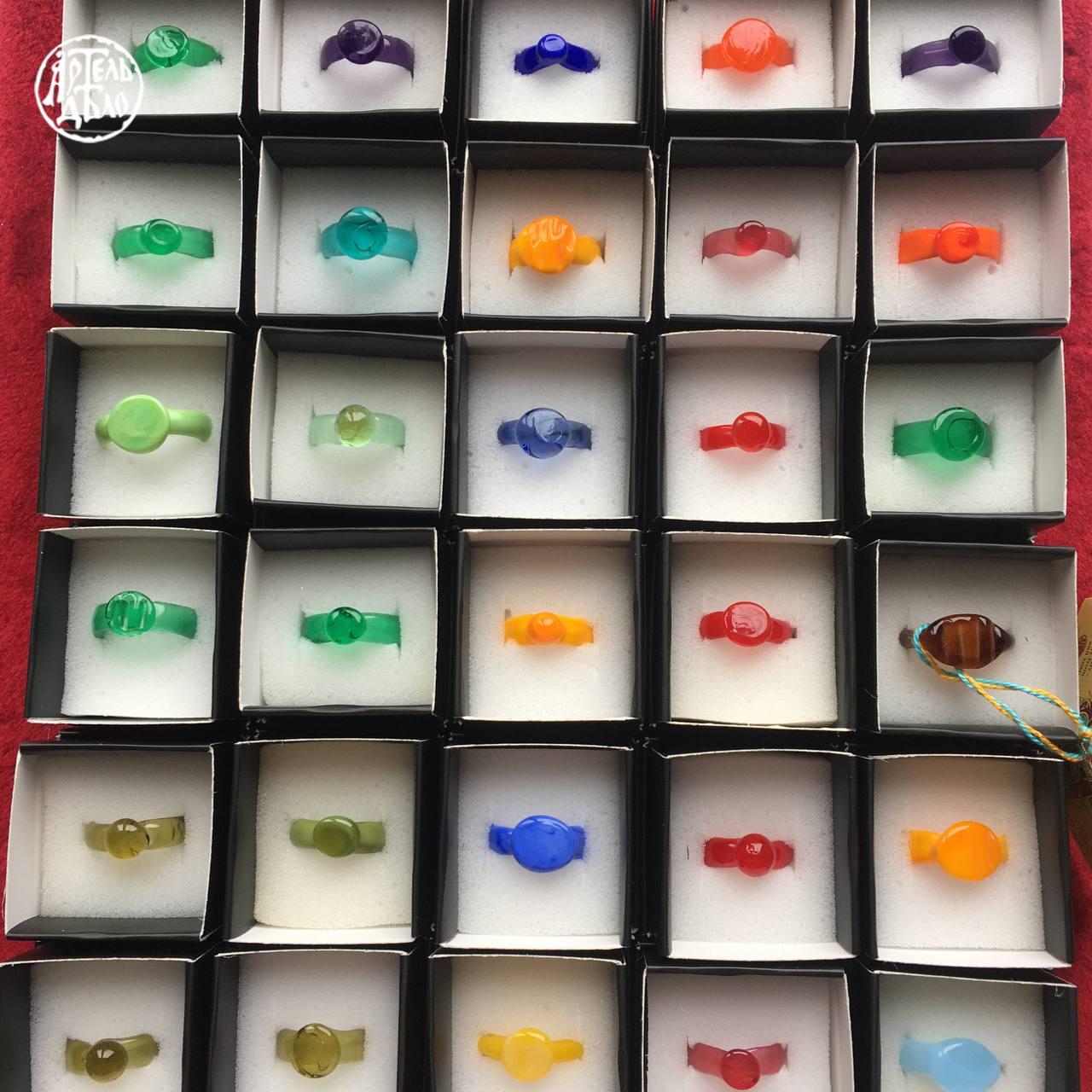 Каблучка. Репліка. Скло ручної роботи. - Зображення 6