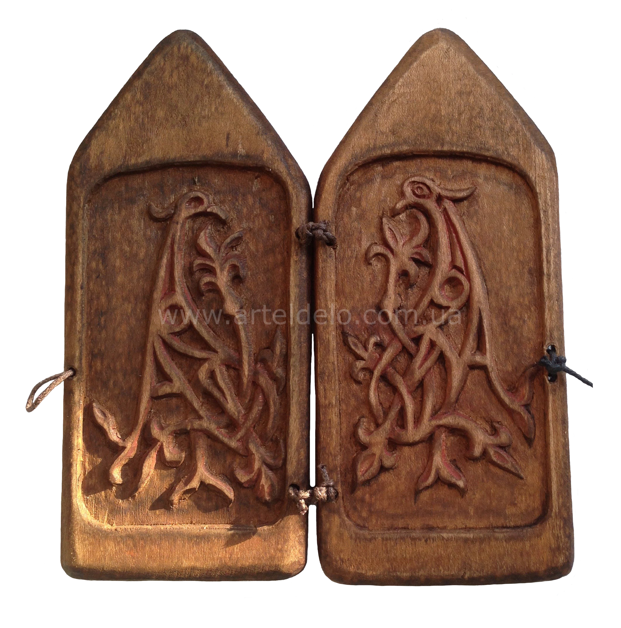 Цера-диптих з різьбленим орнаментом